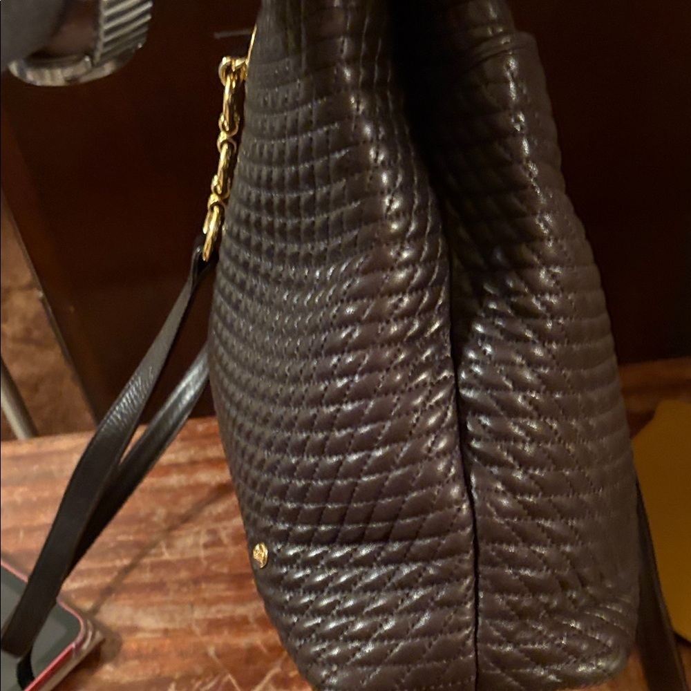 Bally Luxury women’s hand bag in excellent condition - Picture 11 of 16